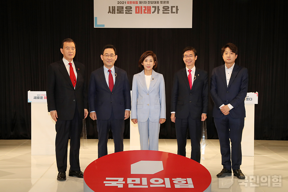 제목 노출 영역입니다 이미지
