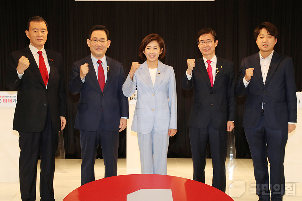 제목 노출 영역입니다 이미지
