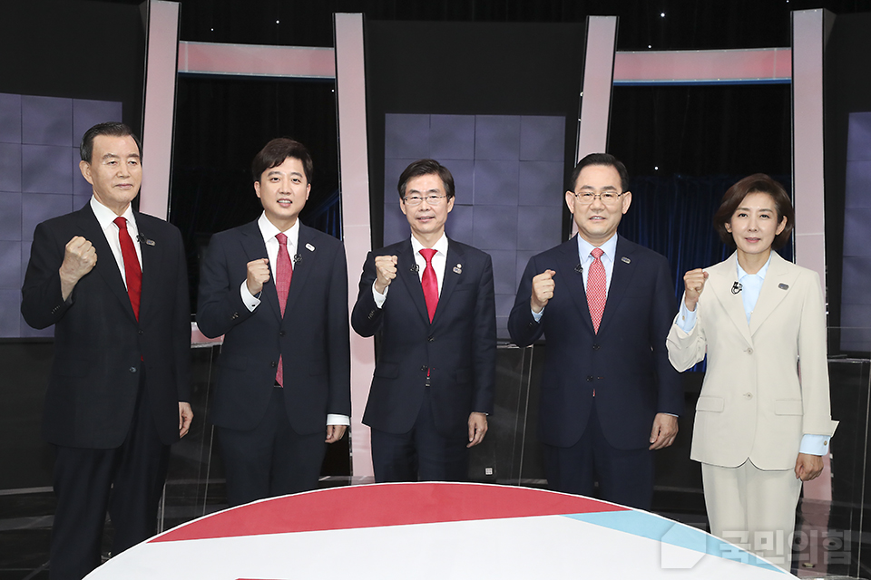 제목 노출 영역입니다 이미지