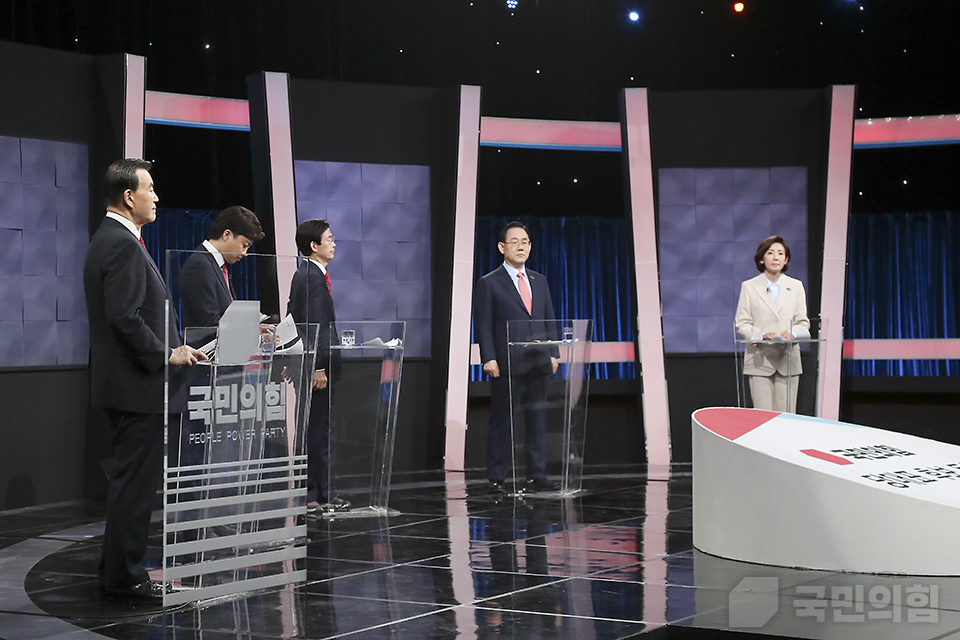 제목 노출 영역입니다 이미지