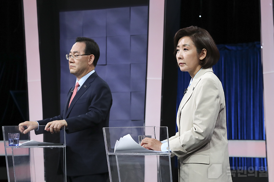 제목 노출 영역입니다 이미지
