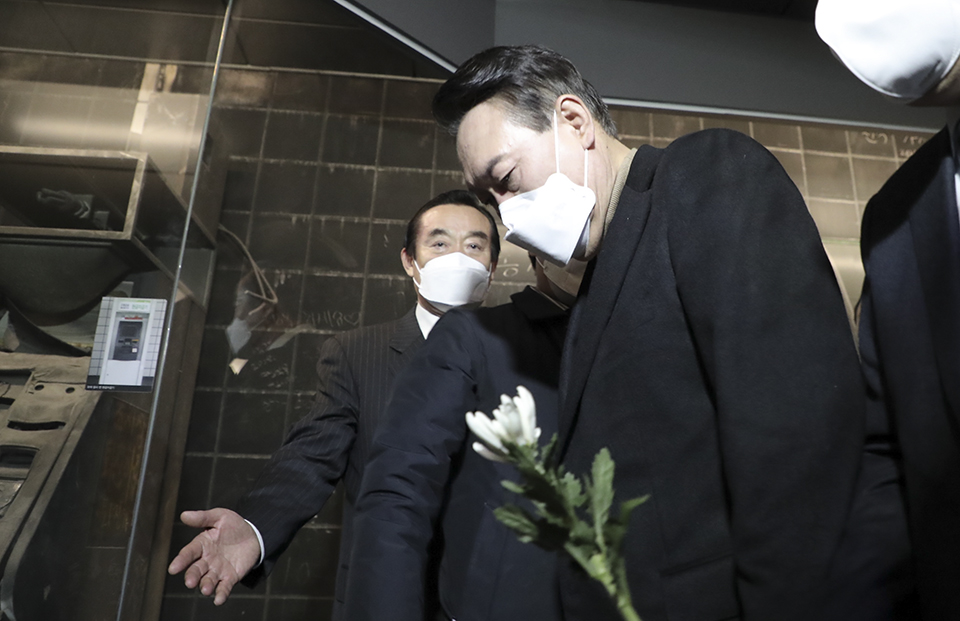 제목 노출 영역입니다 이미지