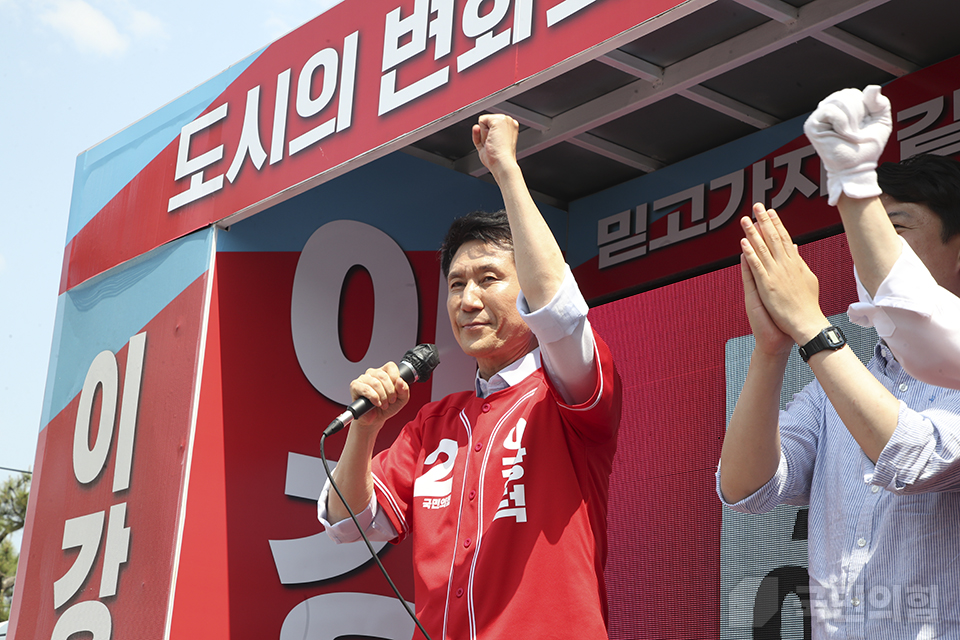 제목 노출 영역입니다 이미지