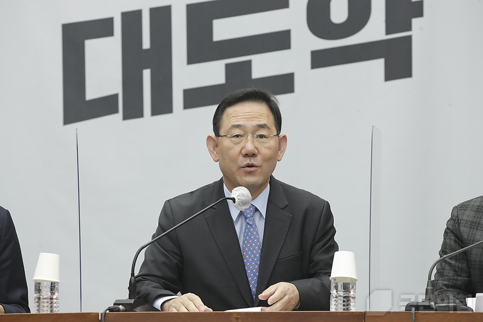 제목 노출 영역입니다 이미지