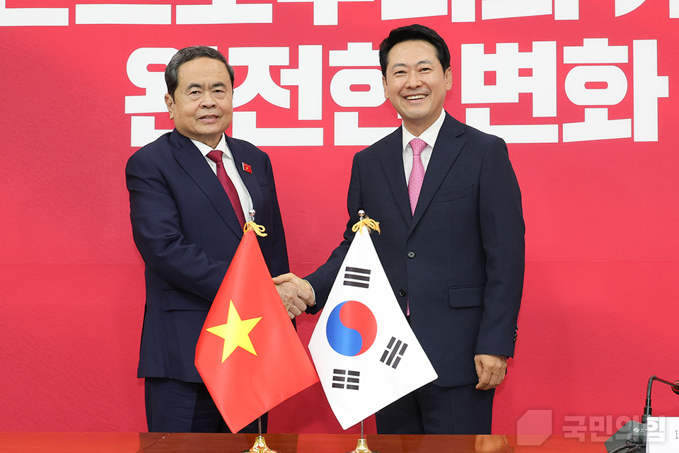 쩐 타잉 먼 베트남 국회의장 접견