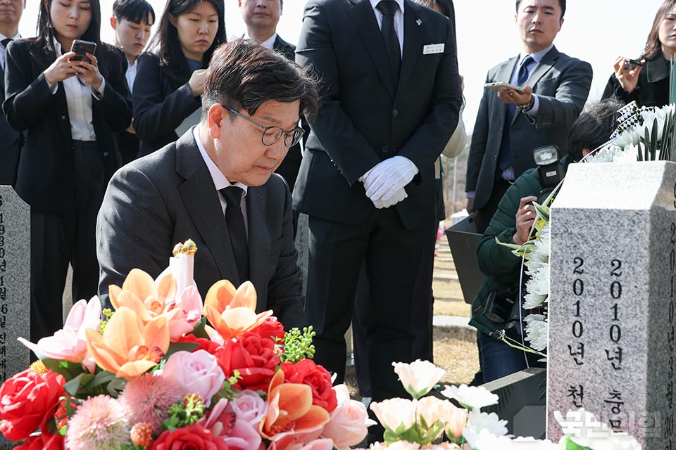 천안함46용사, 연평해전 포격 전사자, 채상병, 한주호 준위 묘역 참배