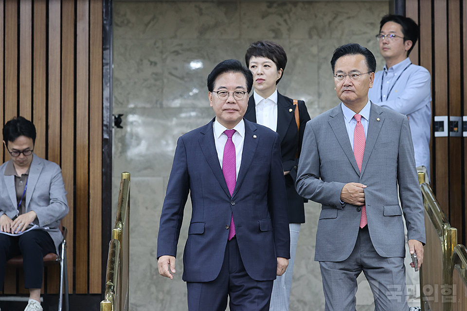 상임위원장 및 간사단 회의