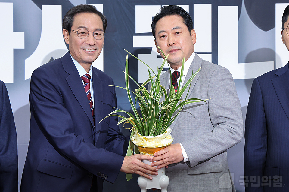 장동혁 당 대표, 우상호 대통령실 정무수석 접견