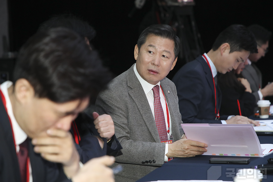 제목 노출 영역입니다 이미지