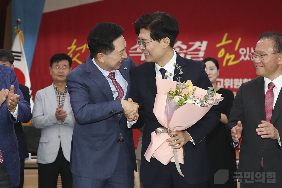 제목 노출 영역입니다 이미지