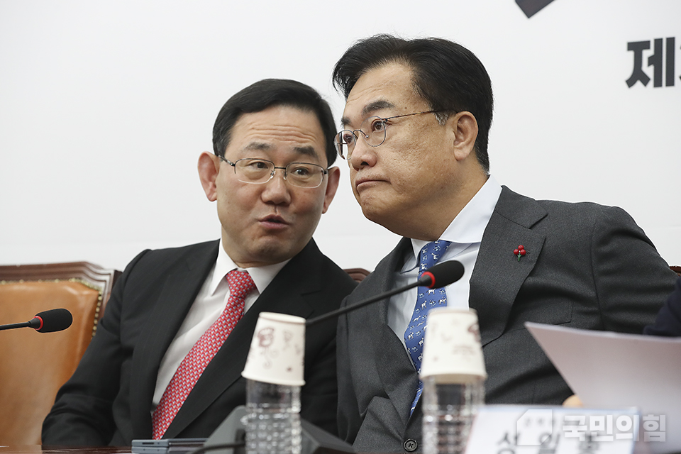 제목 노출 영역입니다 이미지