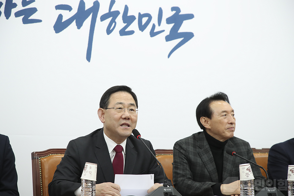 제목 노출 영역입니다 이미지