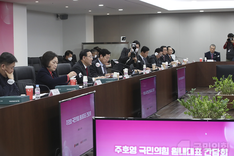 제목 노출 영역입니다 이미지