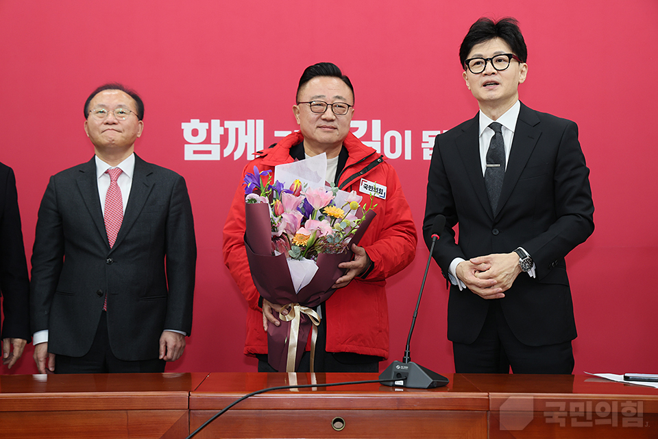 제목 노출 영역입니다 이미지