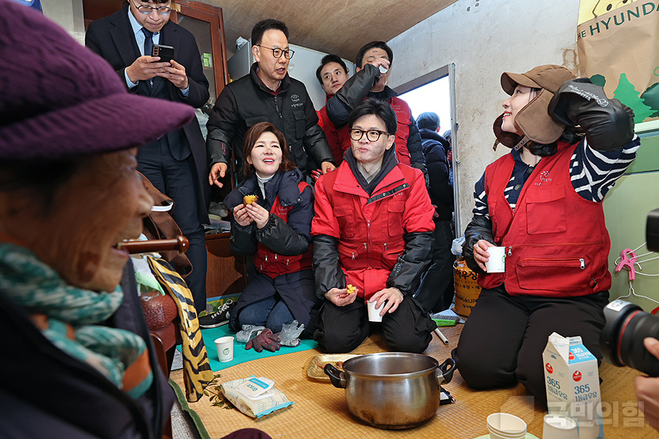 제목 노출 영역입니다 이미지
