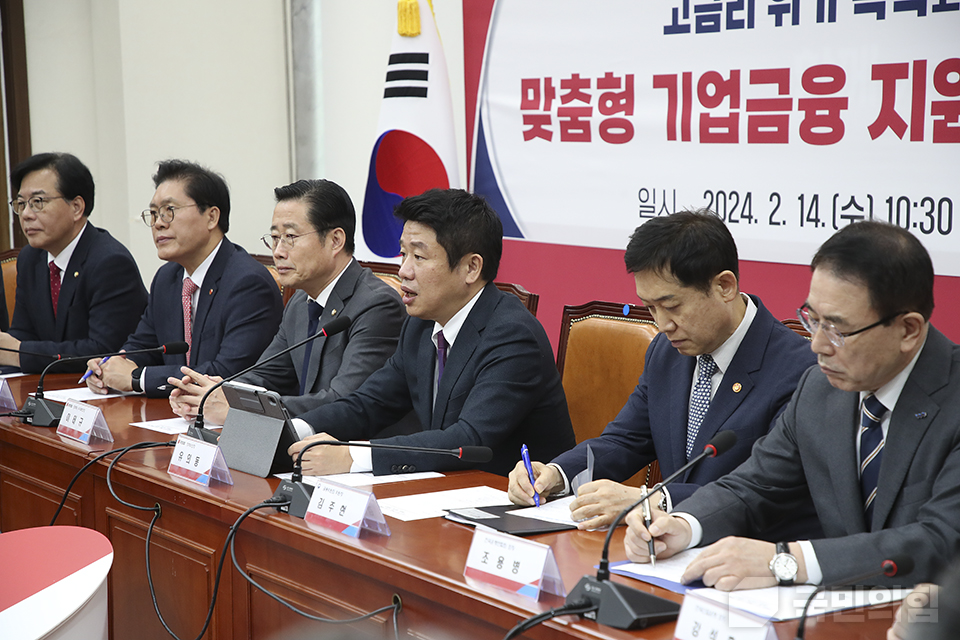 제목 노출 영역입니다 이미지