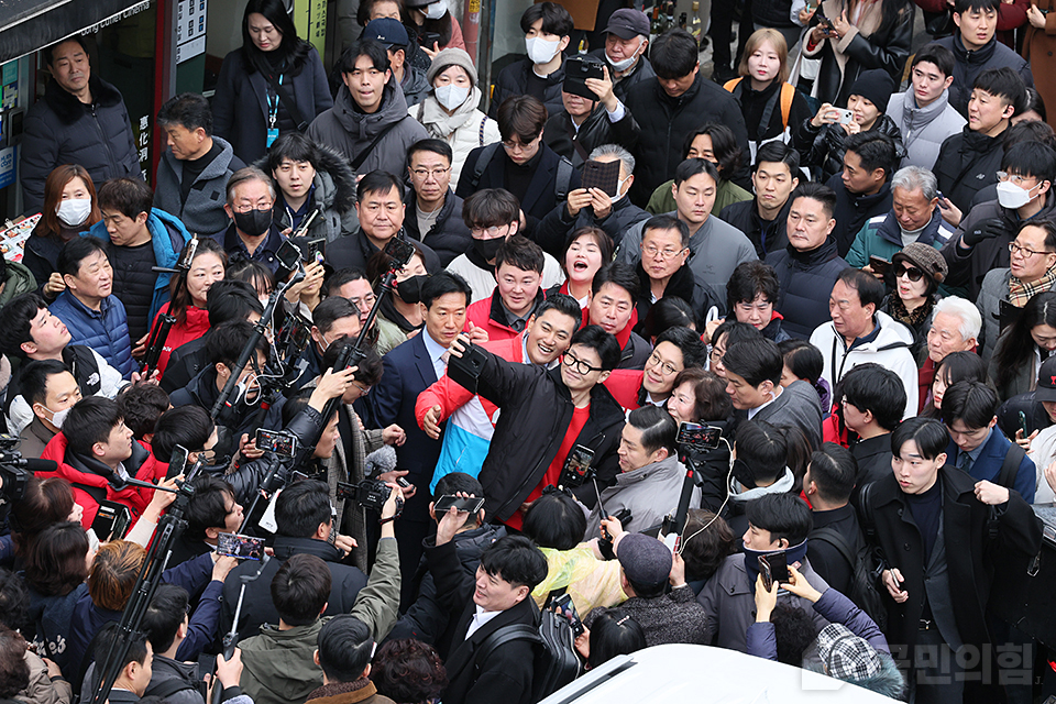제목 노출 영역입니다 이미지