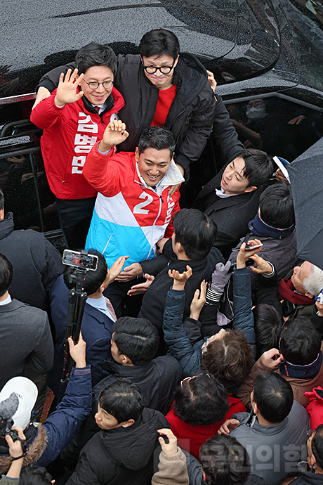 제목 노출 영역입니다 이미지