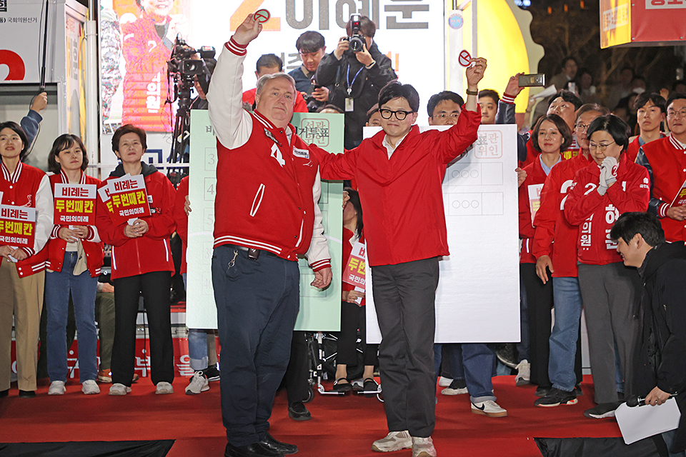 제목 노출 영역입니다 이미지