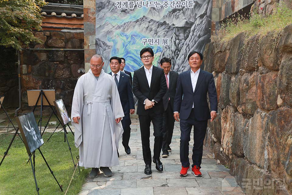 제목 노출 영역입니다 이미지