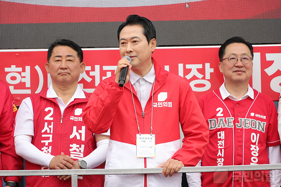 제목 노출 영역입니다 이미지