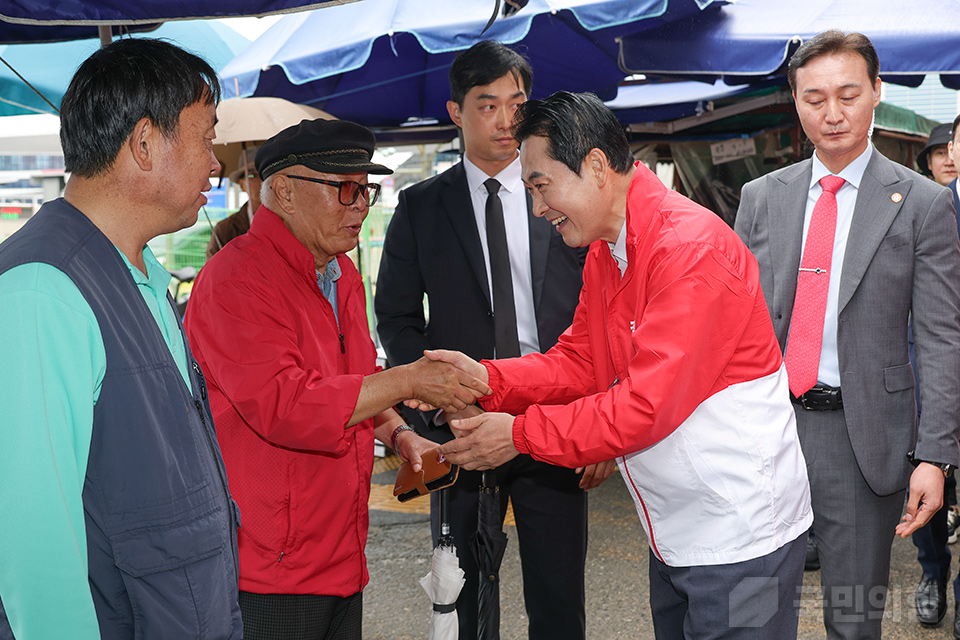 제목 노출 영역입니다 이미지
