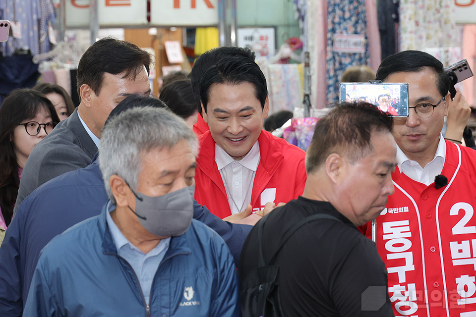 제목 노출 영역입니다 이미지