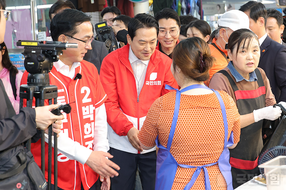 제목 노출 영역입니다 이미지