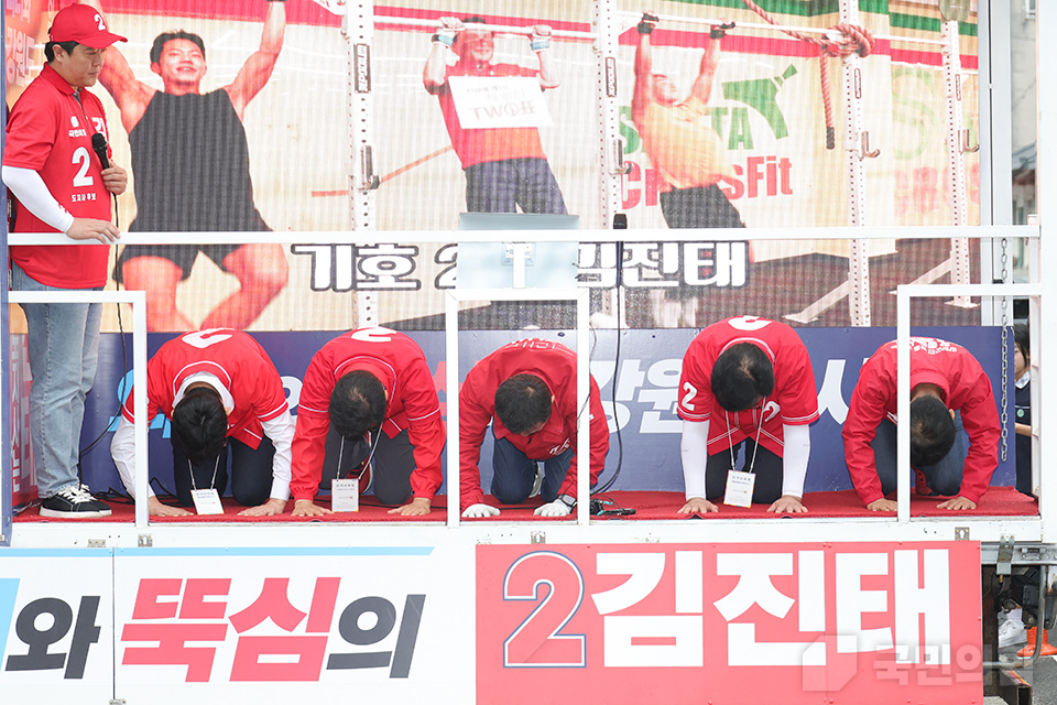 제목 노출 영역입니다 이미지