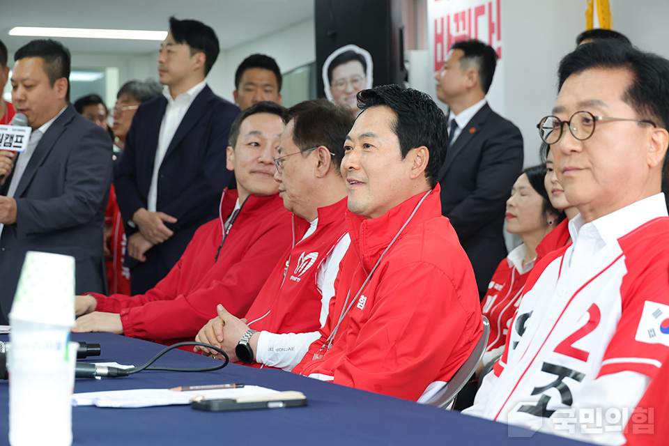 제목 노출 영역입니다 이미지