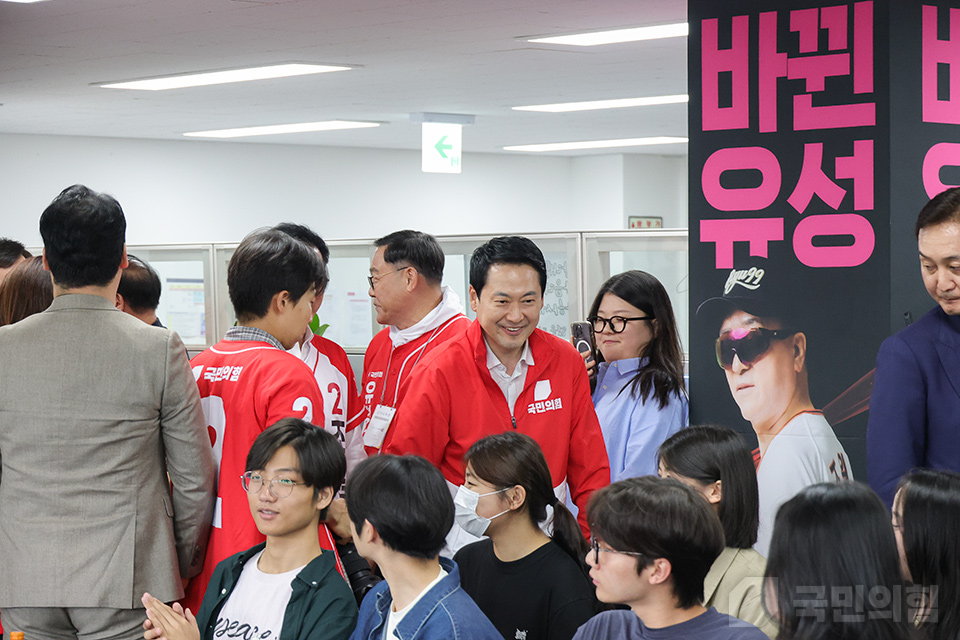 제목 노출 영역입니다 이미지