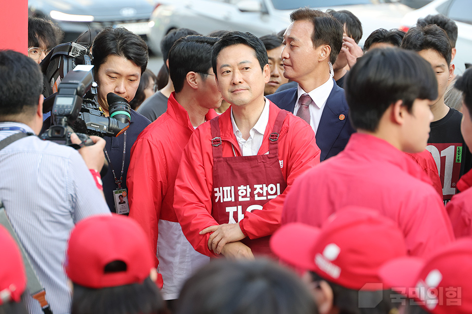 제목 노출 영역입니다 이미지