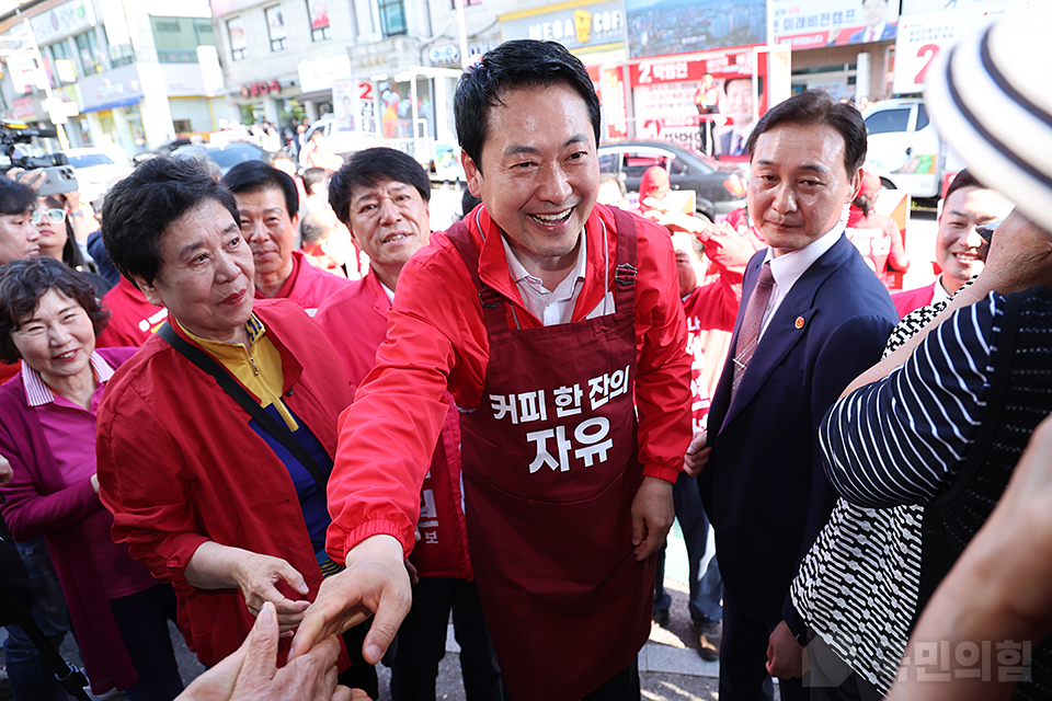 제목 노출 영역입니다 이미지