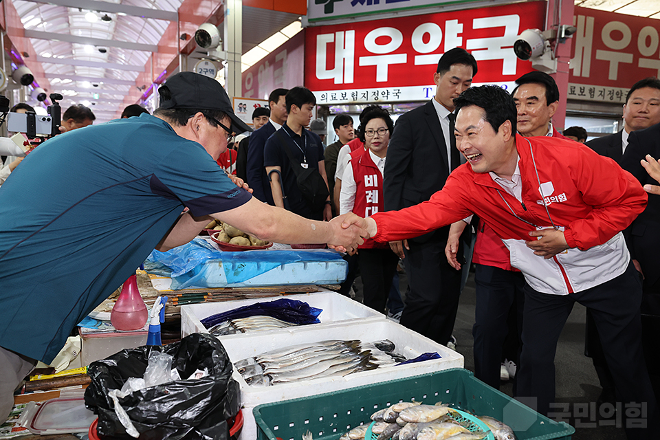 제목 노출 영역입니다 이미지