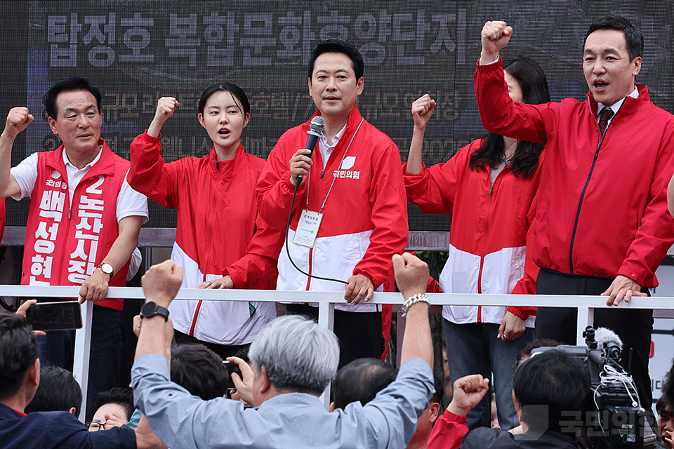 제목 노출 영역입니다 이미지