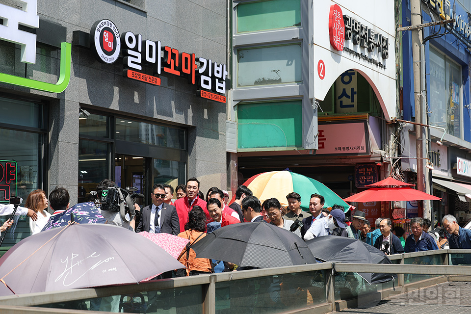 제목 노출 영역입니다 이미지