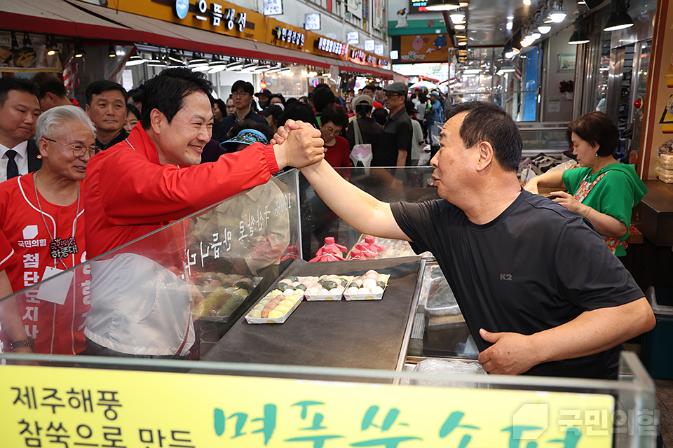 제목 노출 영역입니다 이미지