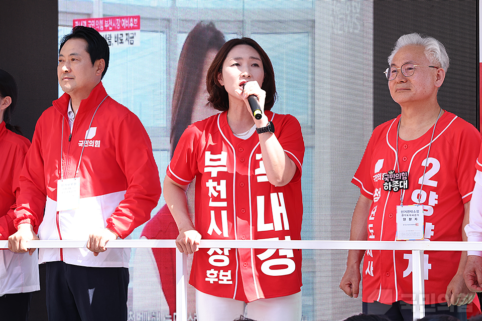 제목 노출 영역입니다 이미지