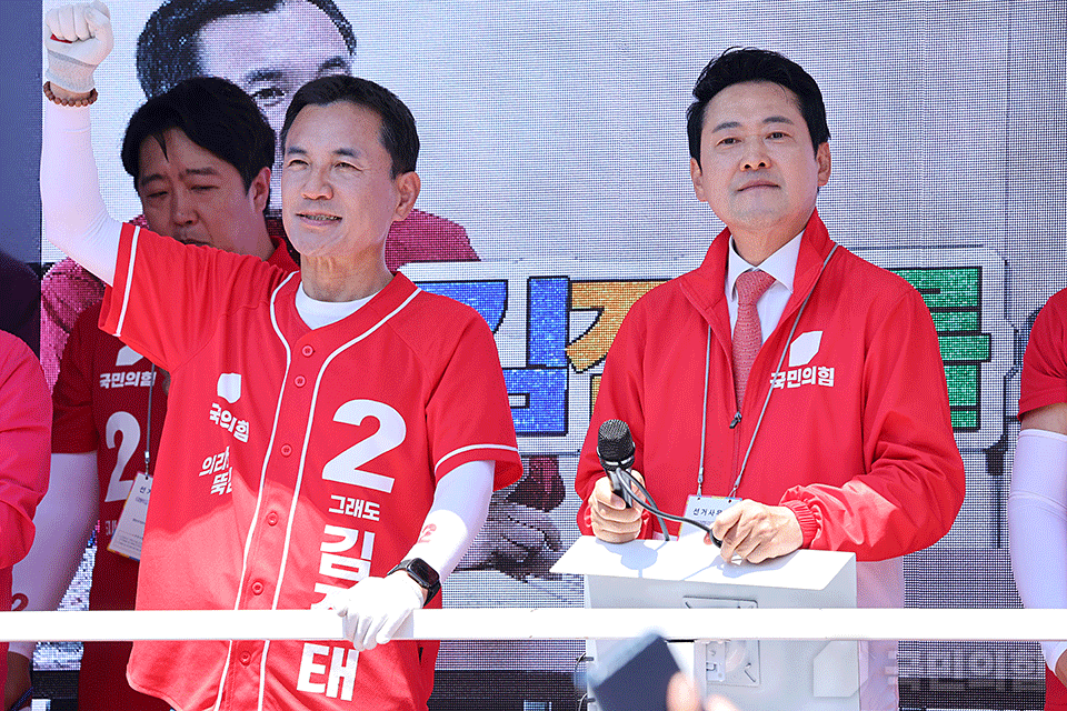 제목 노출 영역입니다 이미지