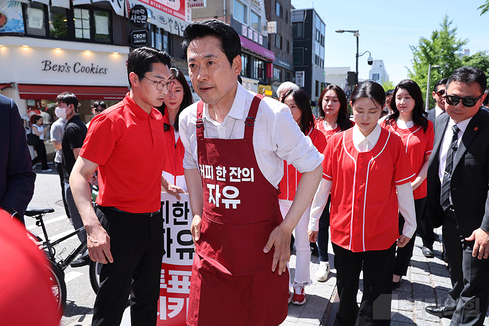 제목 노출 영역입니다 이미지