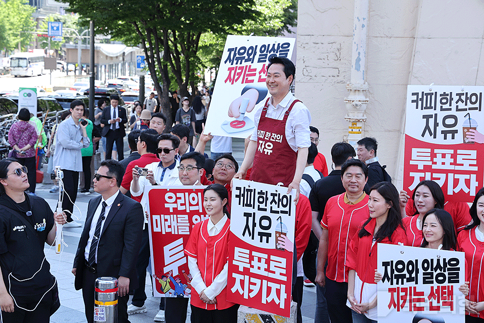 제목 노출 영역입니다 이미지