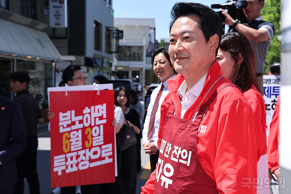 제목 노출 영역입니다 이미지