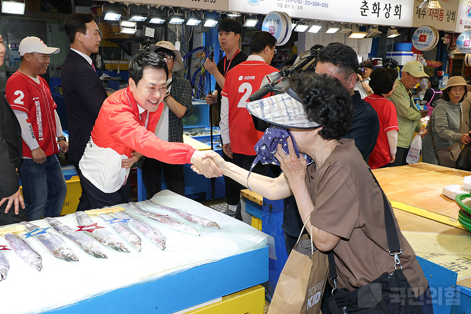 제목 노출 영역입니다 이미지