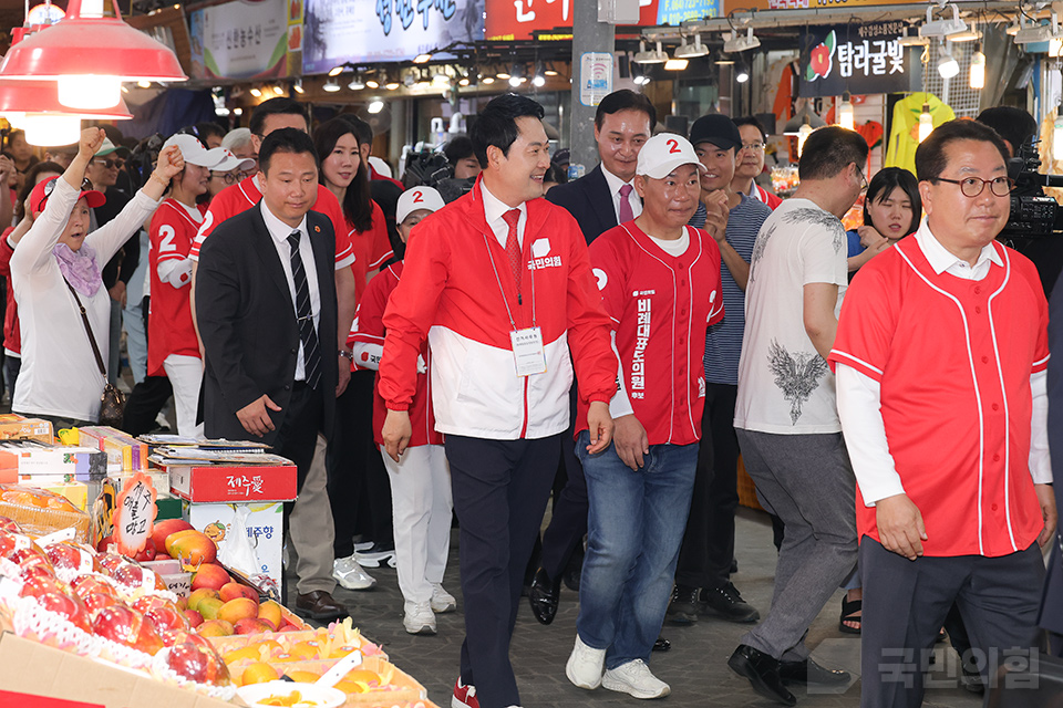 제목 노출 영역입니다 이미지