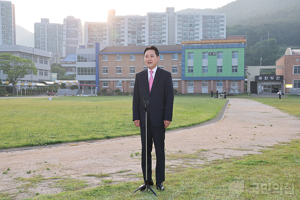 제목 노출 영역입니다 이미지