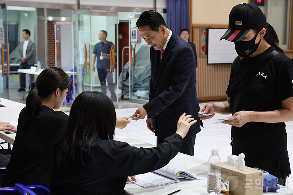 제목 노출 영역입니다 이미지