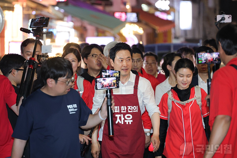 제목 노출 영역입니다 이미지