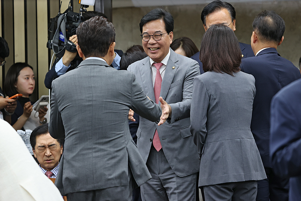 제목 노출 영역입니다 이미지