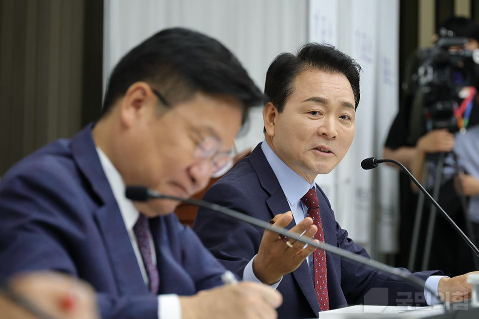 제목 노출 영역입니다 이미지