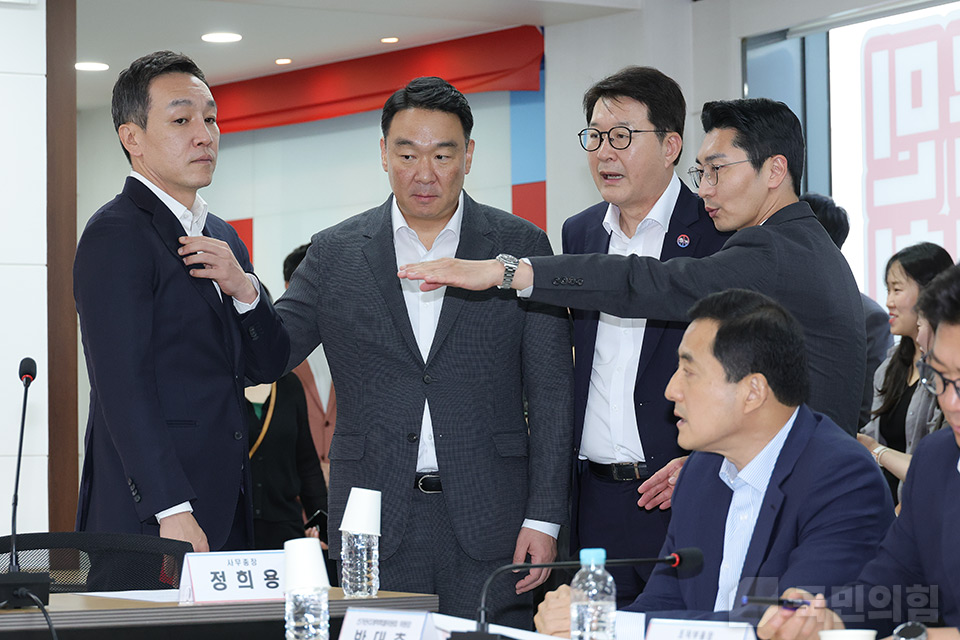 제목 노출 영역입니다 이미지